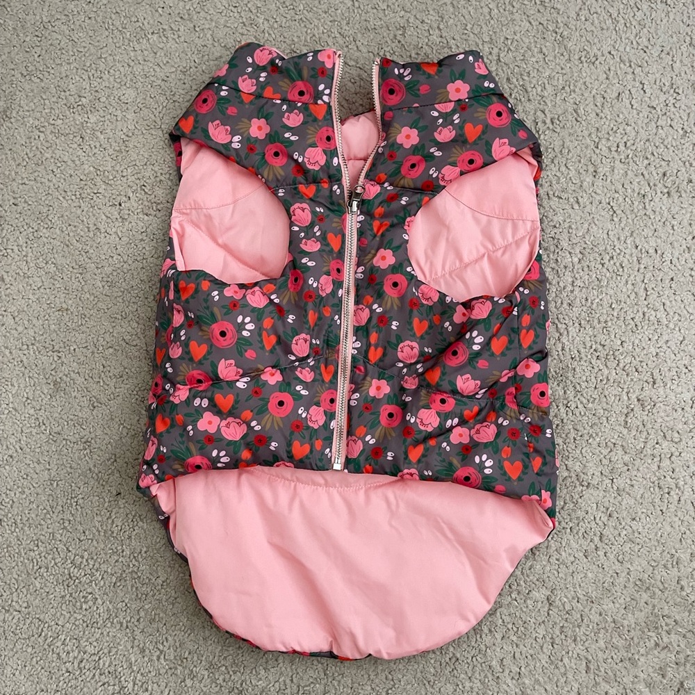 DOG - LUCY & CO PETAL POWER REVERSIBLE PUFFER VEST
